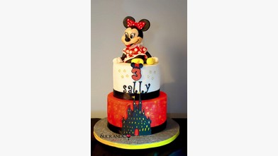 Gâteau d'anniversaire princesse minnie pour les 3 ans de la petite Sally paris ile-de-france