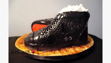 Gâteau sculpter 3d noir rouge chaussure louboutin anniversaire fabrice